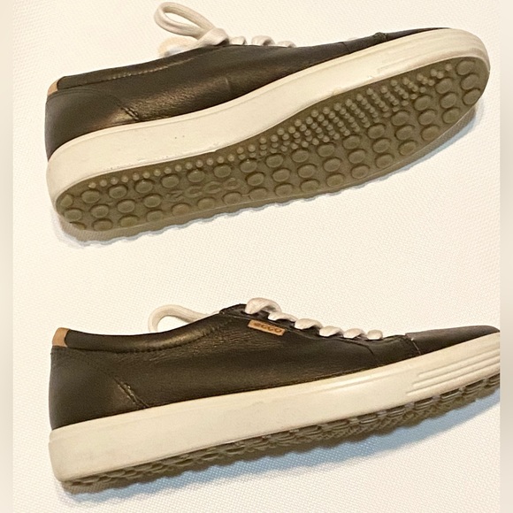 Ecco Soft 7 Sneakers Size 5 Wide Width EUC metallic deep green taupe color - Picture 14 of 14